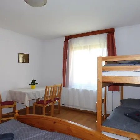 8888 Apartmanhaz * Lispeszentadorjan